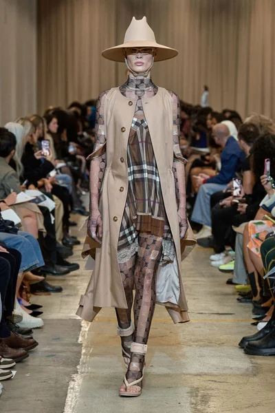 Look 52